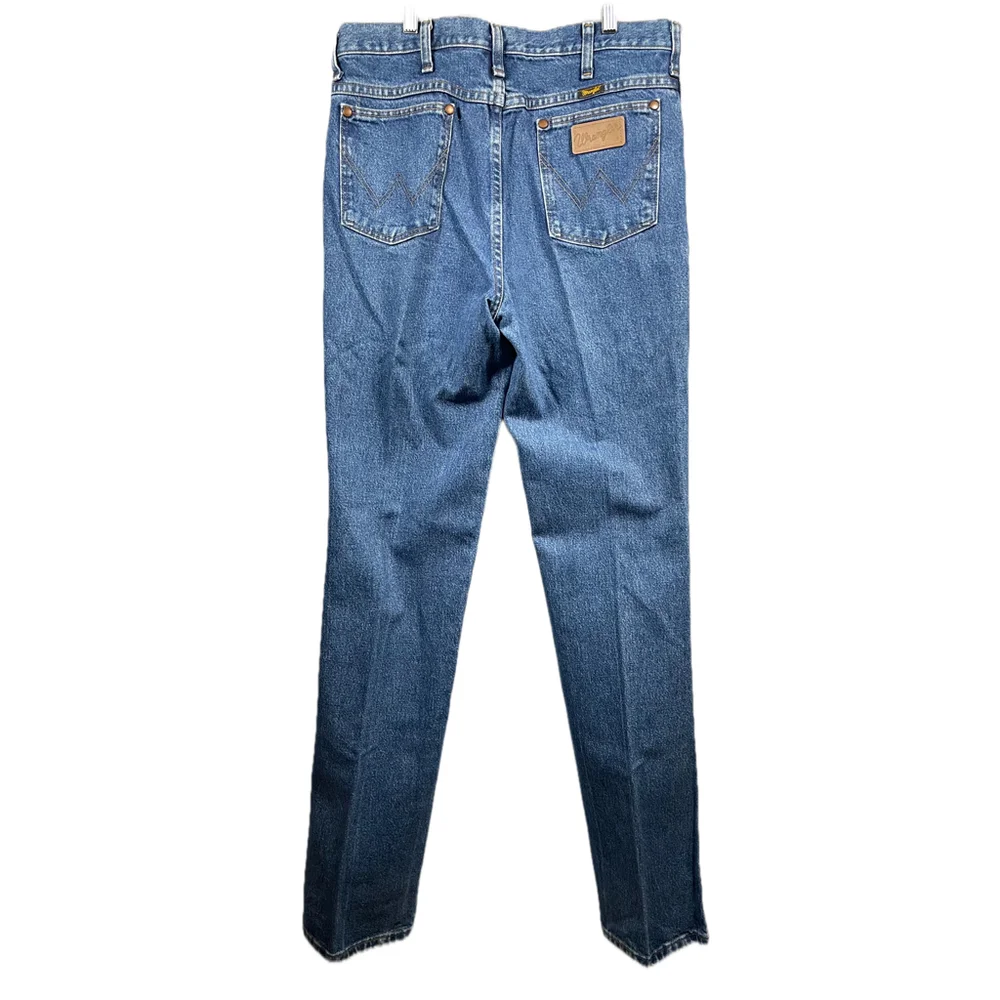 Wrangler 936GBK Mens 33x36 Medium Wash Denim Jeans Straight Leg Cowboy Cut